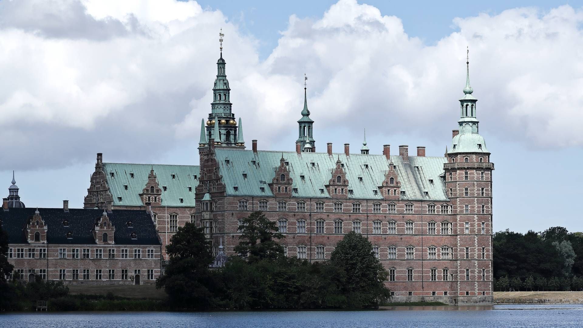Frederiksborg Slot i Hillerød, hvor VQ Advokater har sin base. | Foto: Jens Dresling