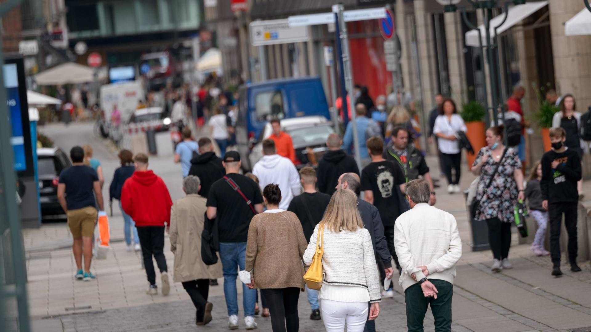 Eine deutsche Fußgängerzone. (Symbolbild) | Foto: picture alliance/dpa | Jonas Walzberg