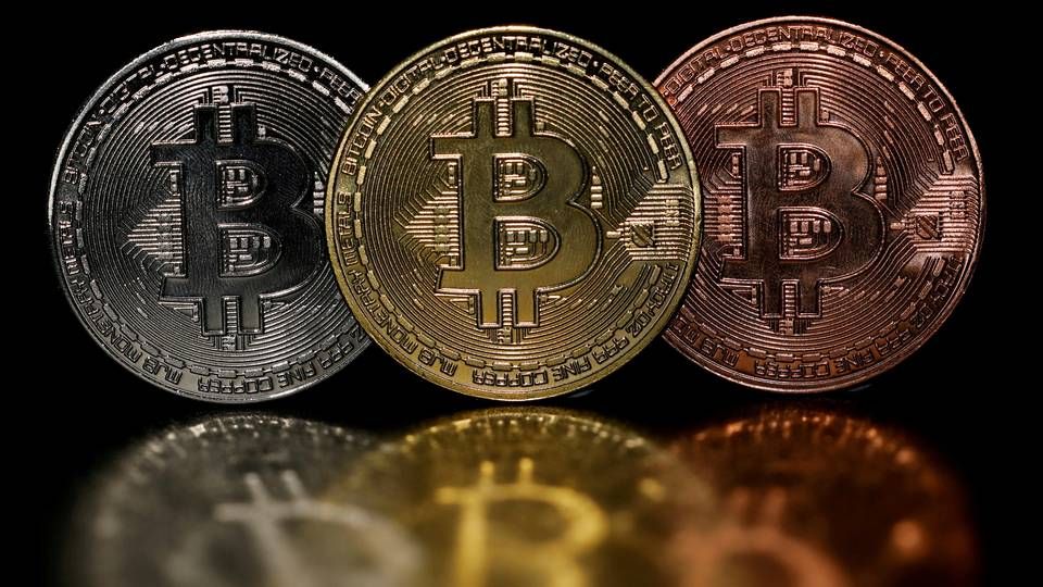 Bitcoin er en af de mere udbredte kryptovalutaer. | Foto: Edgar Su/REUTERS / X90125