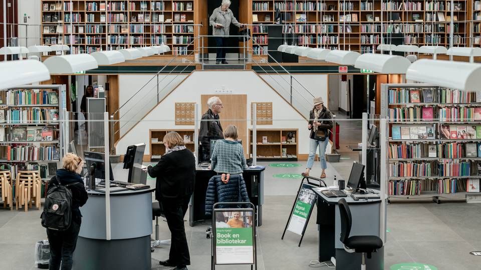 Bibliotekernes samlede udlån er faldet, men det dækker over en stor intern forskydning, hvor udlånet af fysiske bøger er dykket markant, mens der stadig er stigende appetit på de digitale værker. | Foto: Aleksander Klug/Ritzau Scanpix