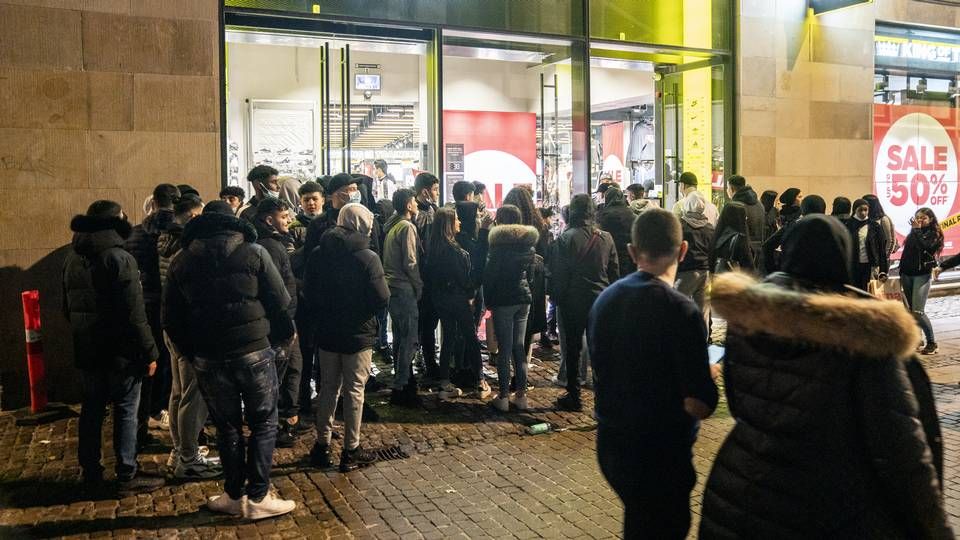 Danskerne stod i kø foran butikker, da landet gik igennem den seneste genåbning. | Foto: Rasmus Flindt Pedersen