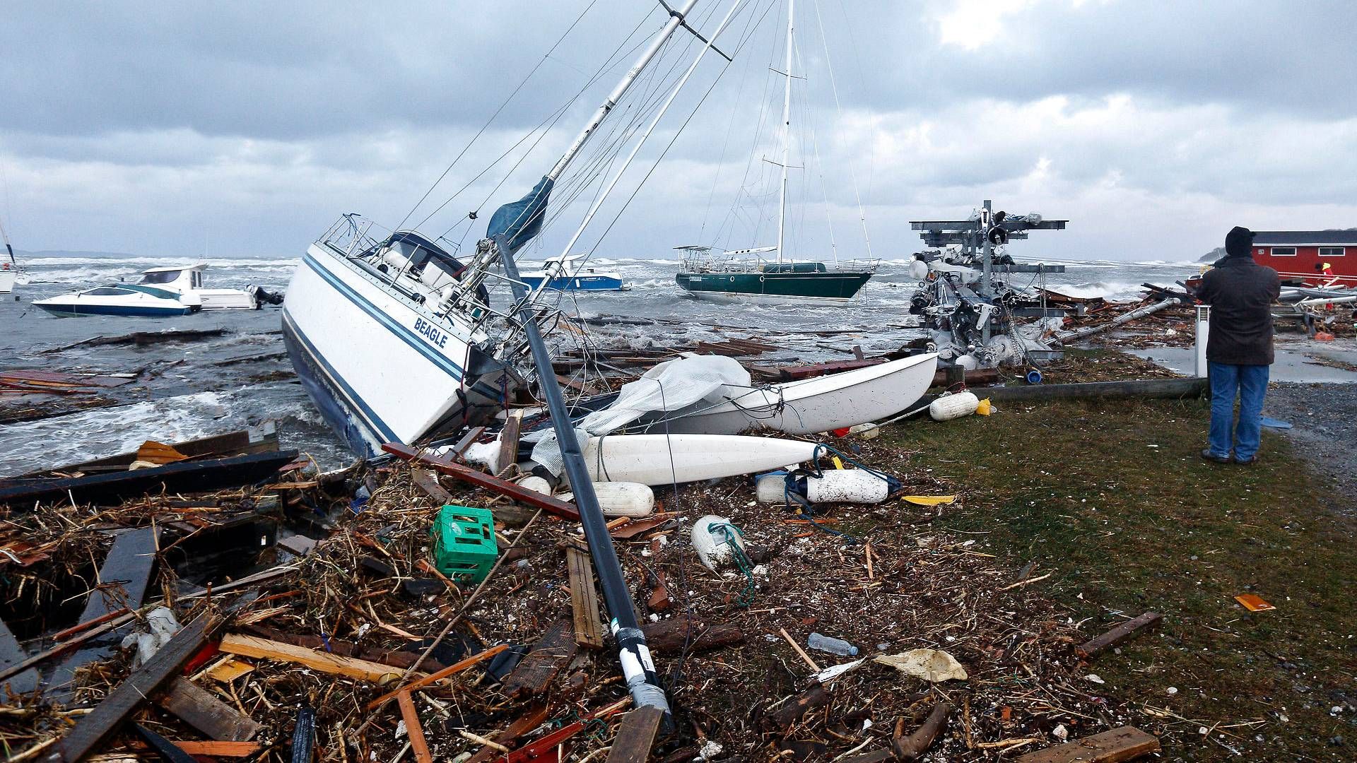 Stormen Bodil var med til at forårsage mange ødelæggelser. Her på Gilleleje Havn. | Foto: Jens Dresling/Politiken/Ritzau Scanpix