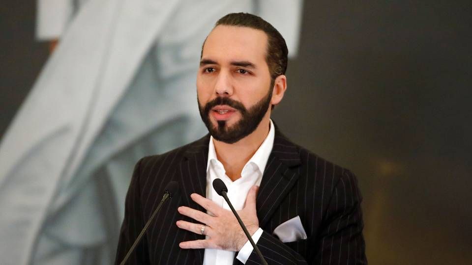 El Salvadors præsident, Nayib Bukele, indfører tirsdag bitcoin som officielt accepteret valuta ved siden af dollar. | Foto: Jose Cabezas/Reuters/Ritzau Scanpix