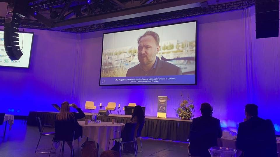 Det var via en forudindspillet video, at klima-, energi- og forsyningsminister Dan Jørgensen bød velkommen til Climate Investment Summit. | Foto: CleantechWatch