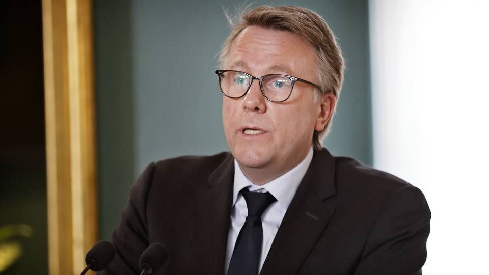 Skatteminister Morten Bødskov (S) er klar med hjælpende hånd til pressede virksomheder. | Foto: Jens Dresling