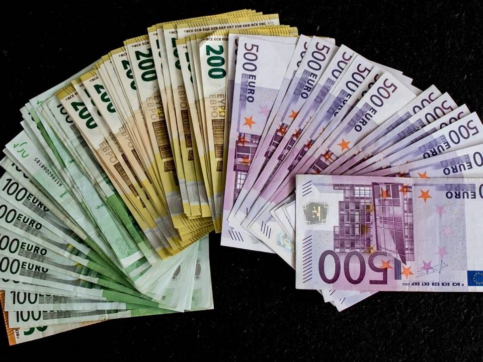 Mehrere tausend Euros in Bargeld (Symbolbild) | Foto: picture alliance / Fotostand | Fotostand / K. Schmitt