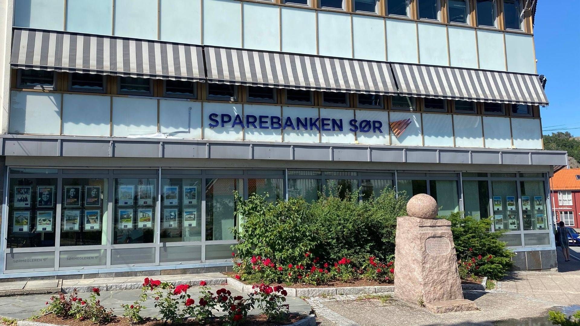 Arkivbilde. Sparebanken Sør sitt kontor i Grimstad. | Foto: Magnus Eidem