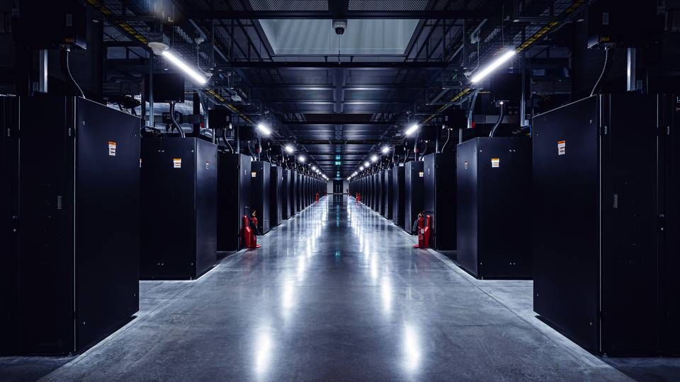 Facebooks datacenter i Odense har i samarbejde med Rambøll har Facebook fået installeret infrastruktur, der sender overskudsvarmen videre til Fjernvarme Fyn. | Foto: PR