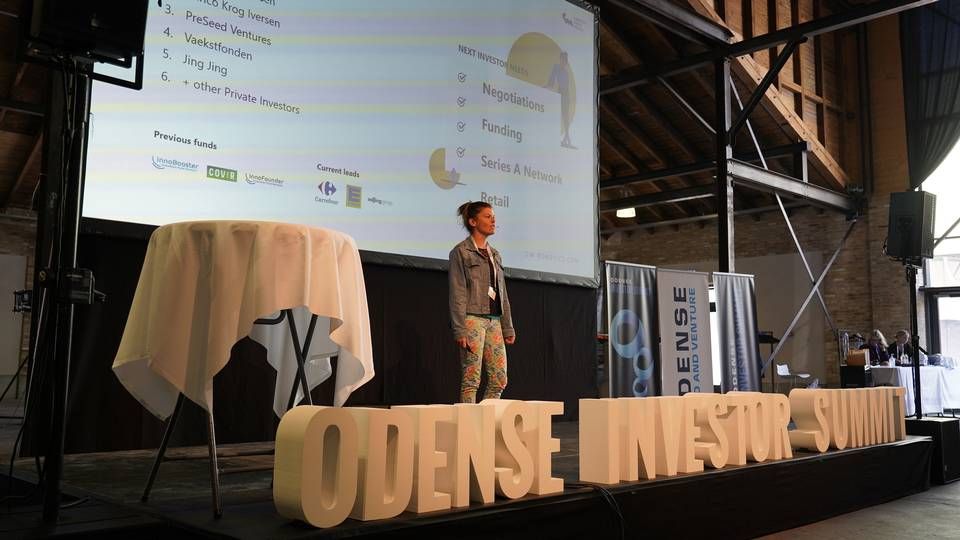 Stifter Clionadh Martin på scenen ved Odense Investor Summit | Foto: Invest in Odense / PR