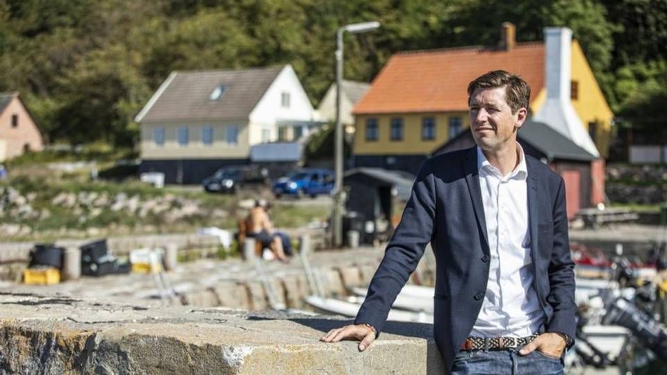 Kristoffer Gravgaard startede som ny ansv. chefredaktør 1. september på Bornholms Tidende, der nu sætter gang i en sparerunde | Foto: Bornholms Tidende