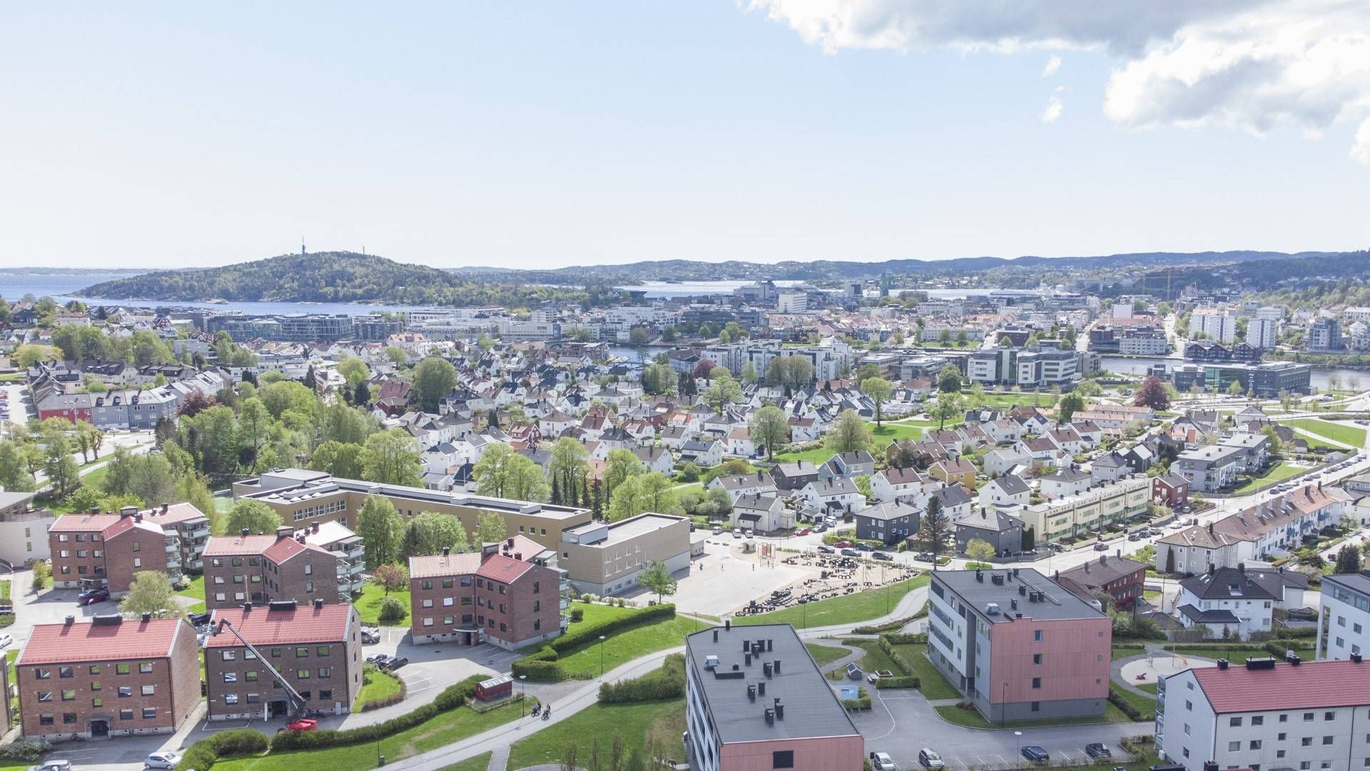 Syv av de ti firmaene på listen hører til i Kristiansand, her sett fra bydelen Lund. | Foto: Tor Erik Schrøder / NTB