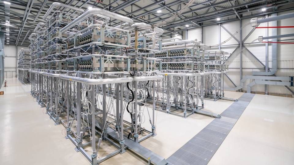 Inside an HVDC substation. | Photo: Siemens Energy