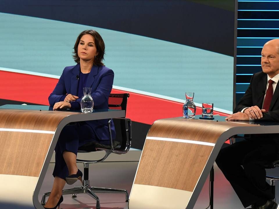De Grønnes Annalena Baerbock og SPD's Olaf Scholz under en tv-debat. | Foto: POOL/REUTERS / X80003