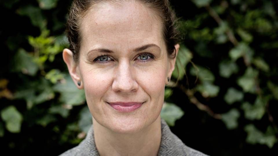 Maria Reumert Gjerding, Danmarks Naturfredningsforening, opfordrer Lea Wermelin til at komme på banen. | Foto: Martin Lehmann