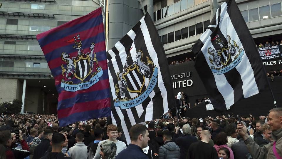 Newcastle-fansen er fornøyd med at PIF har kjøpt 80 prosent av fotballklubben. | Foto: AP / Scott Heppell