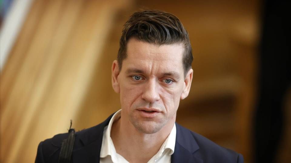 Boligminister Kaare Dybvad Bek (S) fortæller, at pengene til flere almene boliger skal komme fra Nybyggerifonden. | Foto: Jens Dresling