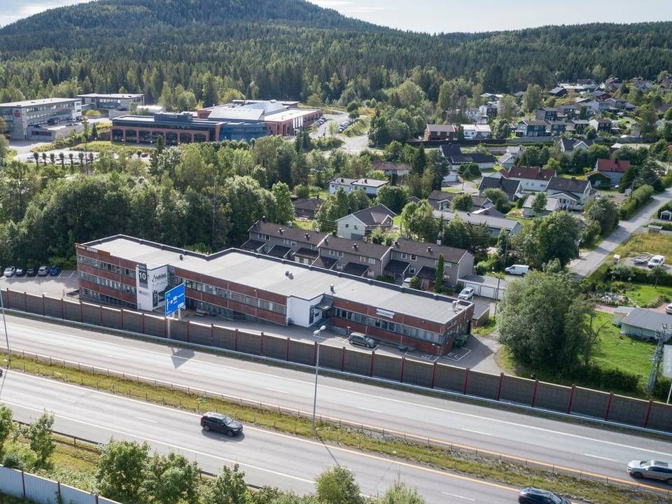 ØVRE MÅSAN 10 C/D: Det er i dag åtte leietagere som benytter bygget. | Foto: Malling & Co Næringsmegling