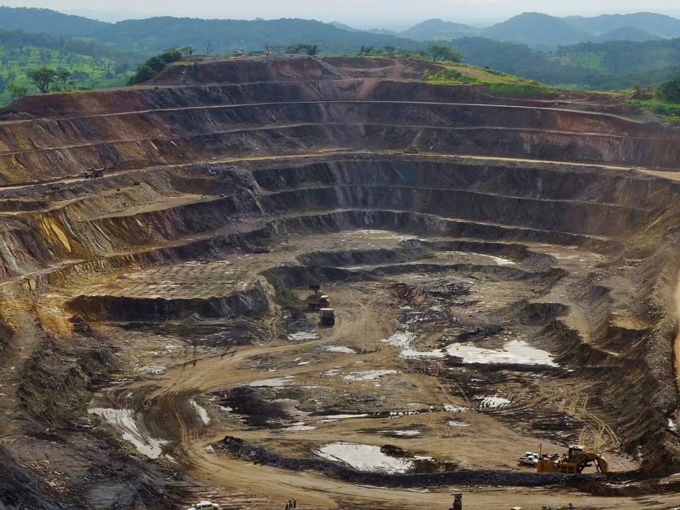 Excavators and drillers at work in an open pit at Tenke Fungurume, a copper and cobalt mine 110 km northwest of Lubumbashi in Congo's copper-producing south. | Photo: Reuters Staff/REUTERS / X01095