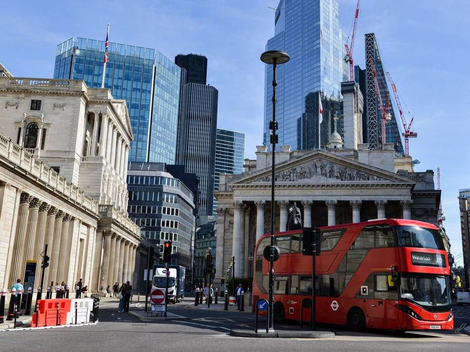 Bank of England (links im Bild) | Foto: picture alliance / ZUMAPRESS.com | Thomas Krych