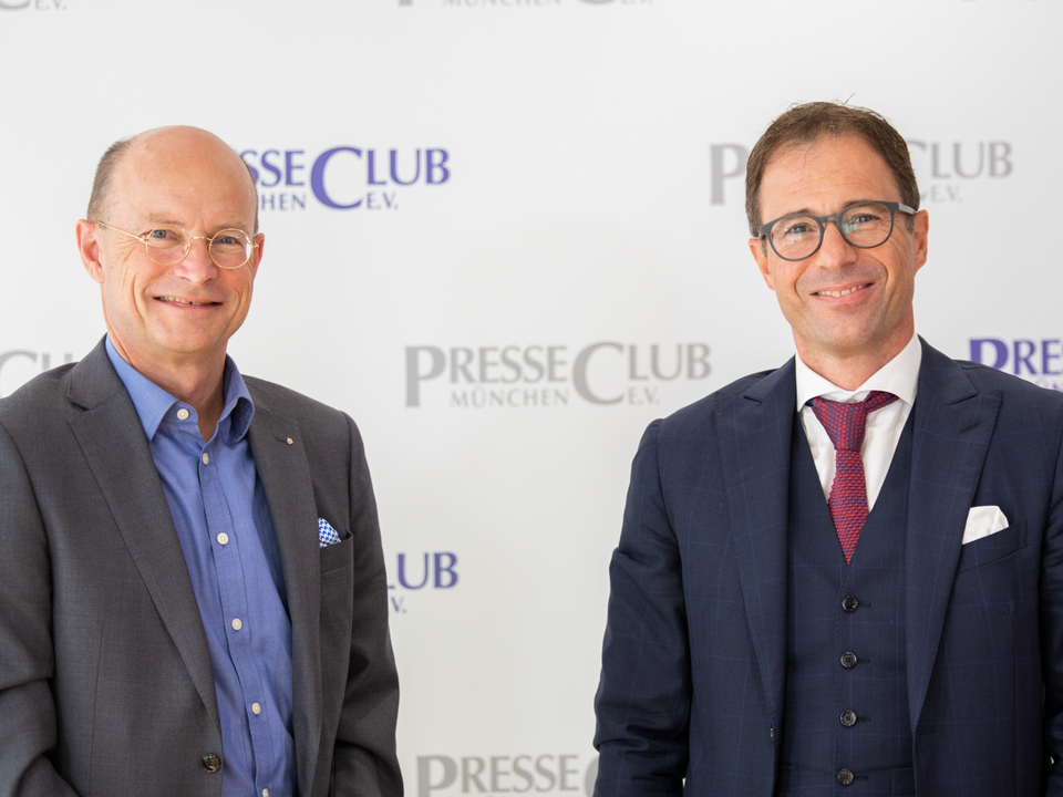 Ulrich Reuter, Präsident des Sparkassenverbands Bayern und Jürgen Gros, Präsident des bayerischen Genossenschaftsverbands | Foto: Sonja Ingerl