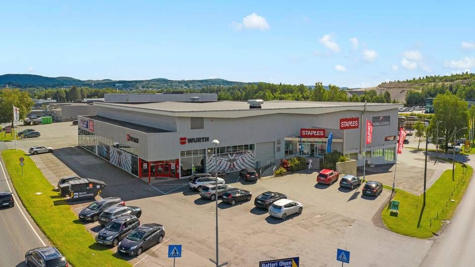 HANDELSEIENDOMMER: Lampemagasinet, Würth og Staples er blant leietagerne i Kjørbekkdalen 15A. | Foto: Heilo Eiendom