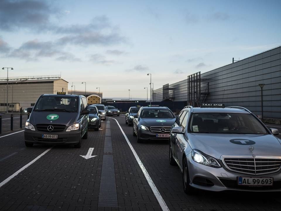 Der er blevet længere mellem taxaerne, fordi der mangler chauffører. | Foto: Jonas Olufson