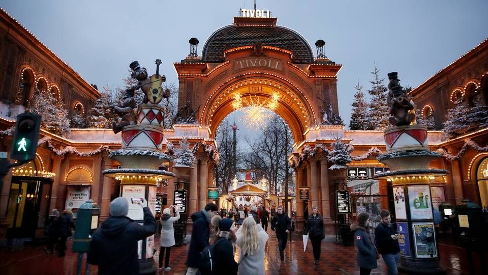 Tivoli er lig med lys, og når lys bliver dyrere, bliver det dyrere at være Tivoli. | Foto: Jens Dresling