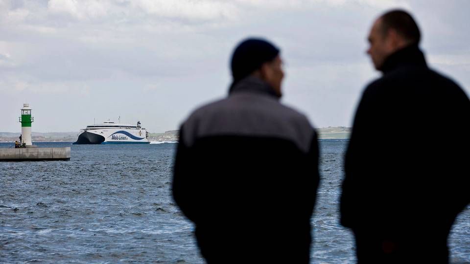 Her på Kattegat kan der i en ikke alt for fjern fremtid skyde en broforbindelse op. I øjeblikket udarbejdes en forundersøgelse. | Foto: Dalhoff Casper/Jyllands-Posten/Ritzau Scanpix