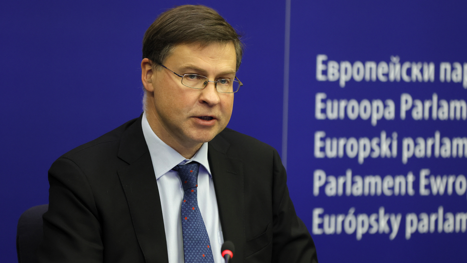 Valdis Dombrovskis, Vizepräsident der EU-Kommission | Foto: picture alliance / ASSOCIATED PRESS | Ronald Wittek