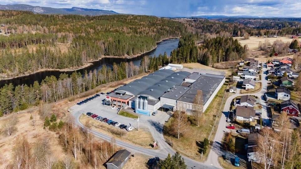 I BRA STAND: Bygningsmassen i Sporpindveien 7 opplyses å være godt vedlikeholdt og fremstår som et tidsmessig industrianlegg med produksjonshaller, lager og administrative funksjoner. | Foto: BNM Realist Næringsmegling