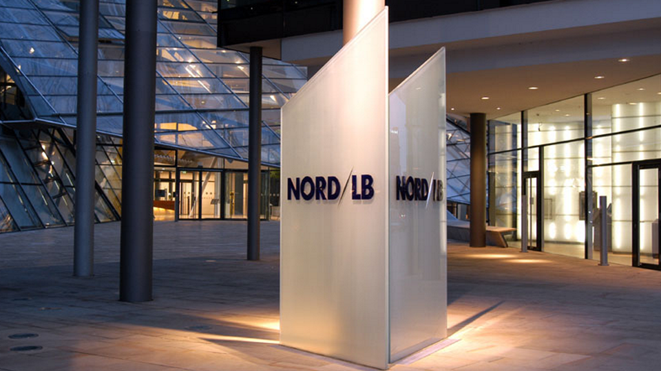 Blick auf den Eingang der Nord/LB in Hannover | Foto: Nord/LB