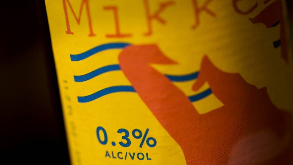 Bryggeriet Mikkeller laver flere forskellige varianter med alkoholprocenter i den lave ende. I fremtiden kan de måske lave flere uden at blive pålagt afgifter. | Foto: Mads Nissen/Ritzau Scanpix