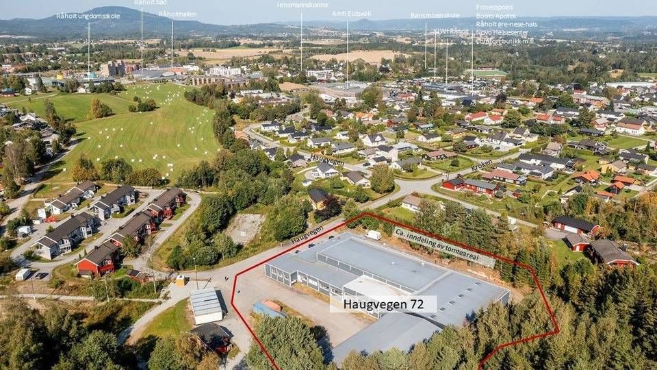 SENTRALT: Råholt med sine cirka 14.000 innbyggere, ligger i sørlige delen av Eidsvoll kommune nær E6, og er et av de områdene som har opplevd stor vekst og tilflytting i forbindelse med hovedflyplass på Gardermoen. | Foto: Real Næringsmegling