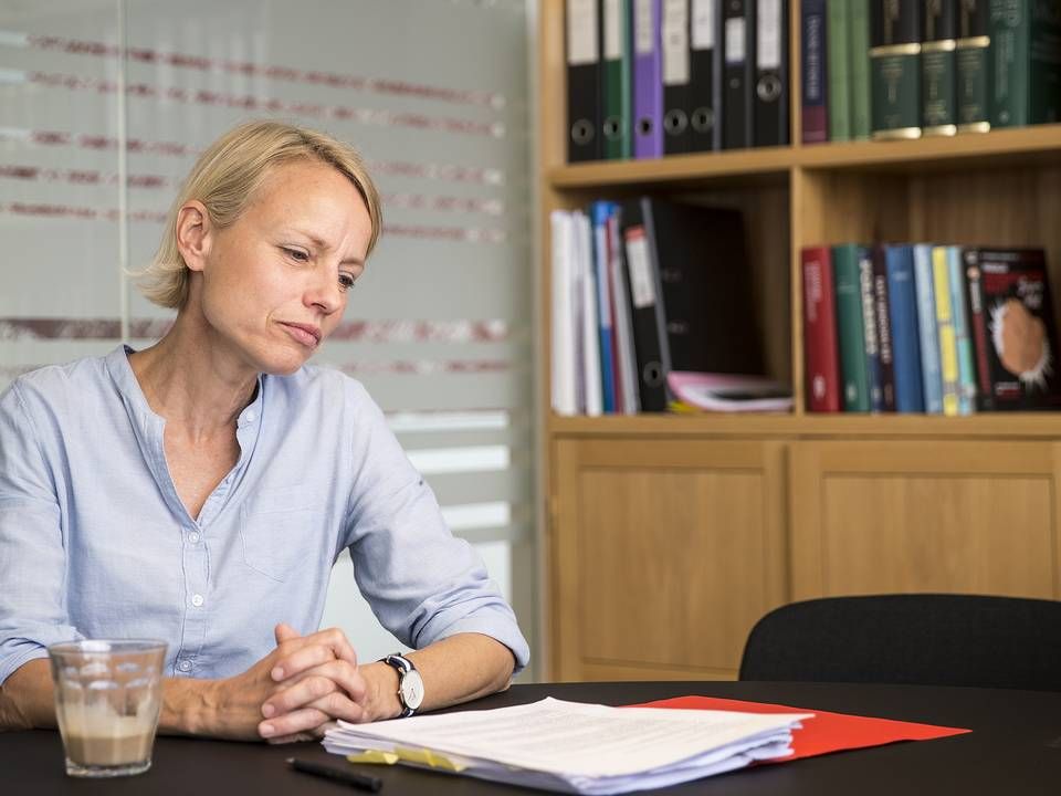 Forbrugerombudsmand Christina Toftegaard Nielsen fortæller, at man stadig modtager mange klager over elselskabers telefonsalg. | Foto: Stine Bidstrup/ERH