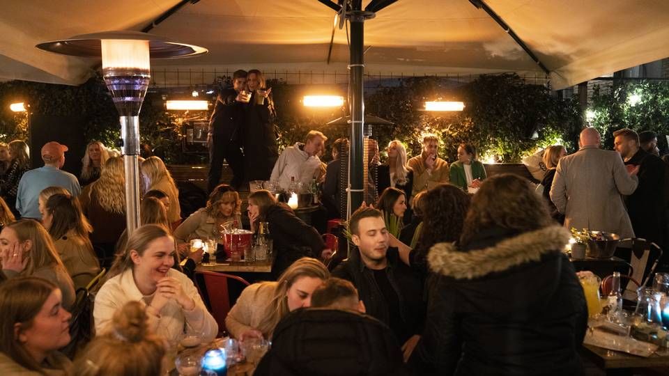 Organisationen Danmarks Restauranter og Caféer, DRC, frygter for, at coronapasset igen skal bruges på restauranter samtidg med, at de første restauranter selv er begyndt at genindføre dem. | Foto: Anthon Unger / Ritzau Scanpix