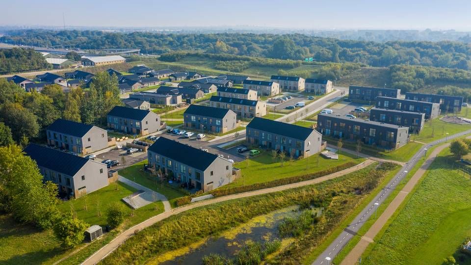 De nyopførte boliger, der nu kommer på amerikanske hænder, ligger i Glostrup med omkringliggende Vestskoven og Vestvolden. | Foto: PR