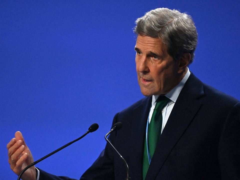 USA's John Kerry spiller efter USA's kursskifte i klimaspørgsmålet en nøglerolle ved COP26. | Foto: PAUL ELLIS/AFP / AFP