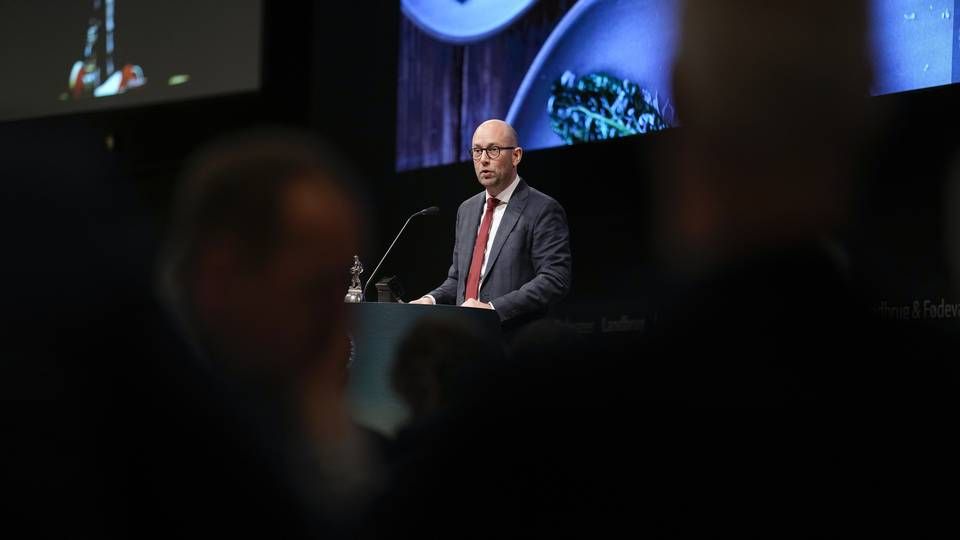 Minister for Landbrug, Fødevarer og Fiskeri, Rasmus Prehn (A), på talerstolen i forbindelse med, at Landbrug og Fødevarer holder delegeretmøde 2021 i Herning Kongrescenter, onsdag den 10. november 2021. Temaet for årets delegeretmøde er: Fremtidens landbrug og næste generation. | Foto: Frank Cilius