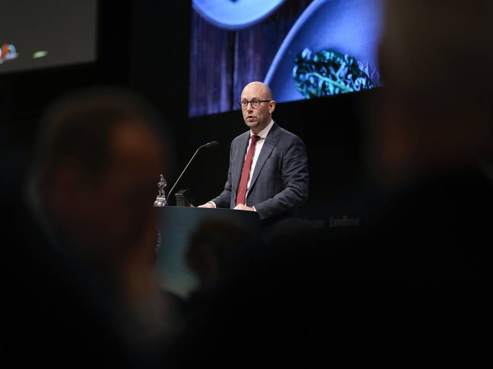 Minister for Landbrug, Fødevarer og Fiskeri, Rasmus Prehn (A), på talerstolen i forbindelse med, at Landbrug og Fødevarer holder delegeretmøde 2021 i Herning Kongrescenter, onsdag den 10. november 2021. Temaet for årets delegeretmøde er: Fremtidens landbrug og næste generation. | Foto: Frank Cilius