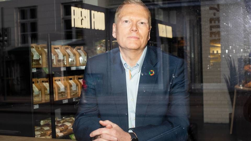 Jesper Østergaard, der er adm. direktør for 7-Eleven-ejeren Reitan Convenience Denmark, mener ikke, at et natligt forbud mod alkoholsalg i udvalte områder vil begrænse problemer med utryghed i nattelivet. | Foto: Gregers Tycho