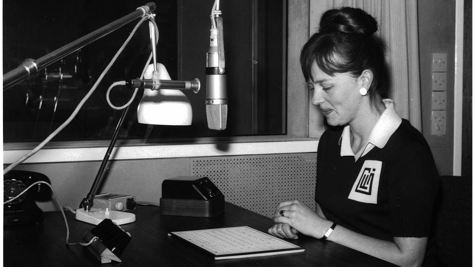 Fra 1970 og frem til i dag var radiospeaker Marianne Germer stemmen bag Frøken Klokken. | Foto: ENIGMA – Museum for post, tele og kommunikation