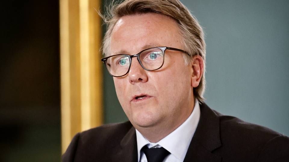 Ifølge skatteminister Morten Bødskov (S) skal de nye medarbejdere i Skattestyrelsen være drivkraften bag et øget samarbejde både nationalt og internationalt for at dæmme op for stadig mere kreativ moms- og skattesvig. | Foto: Jens Dresling