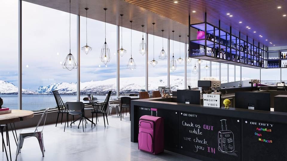 NYTT HOTELL: Den eksisterende bygningsmassen på tomten til Moxy Tromsø rives i disse dager og konstruksjonsarbeidet for oppføring av et helt nytt hotell like ved flyplassen i Tromsø er i gang. | Foto: Moxy Hotels/Core Hospitality