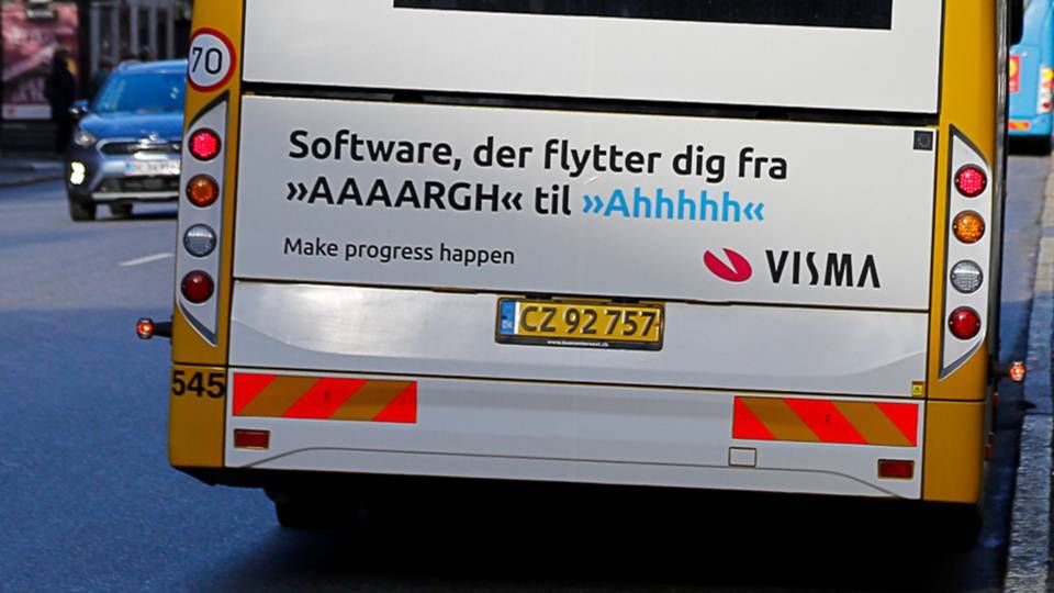 Visma forsøger sig også med busreklamer. | Foto: Visma/PR