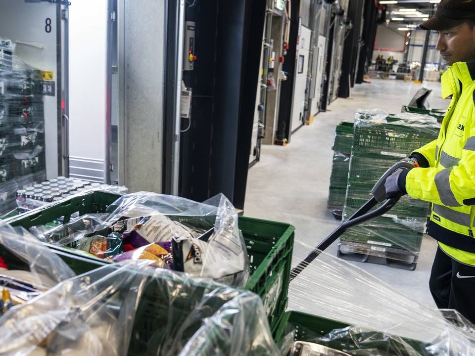 Supermarkedskæden Føtex under Salling Group har i 2021 etableret hjemmelevering af dagligvarer købt online. I første omgang gælder det i Storkøbenhavn, hvorfra varer distribueres fra koncernens lager i Ishøj. | Foto: Stine Bidstrup/ERH