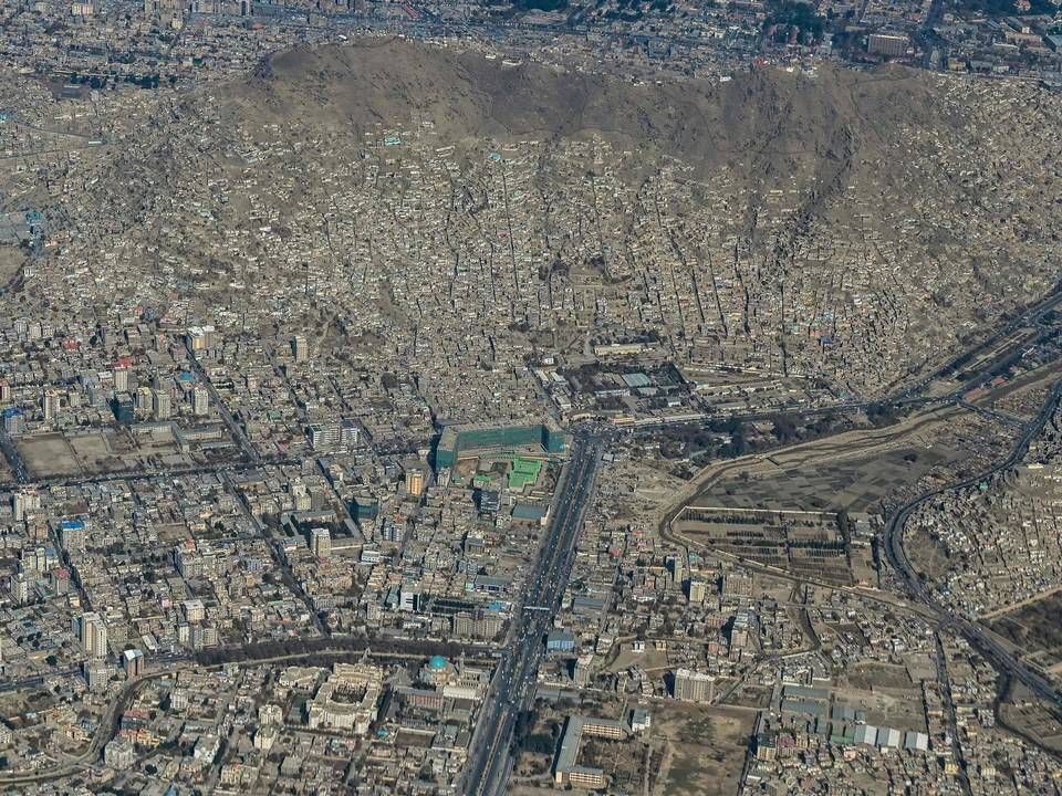Afghanistans hovedstad Kabul fanget fra et fly, 24. november 2021. | Foto: HECTOR RETAMAL/AFP / AFP