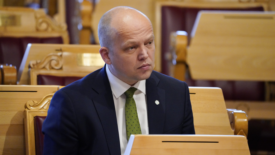 Finansminister Trygve Slagsvold Vedum (Sp) fotografert under en spørretime i Stortinget. | Foto: Terje Bendiksby / NTB