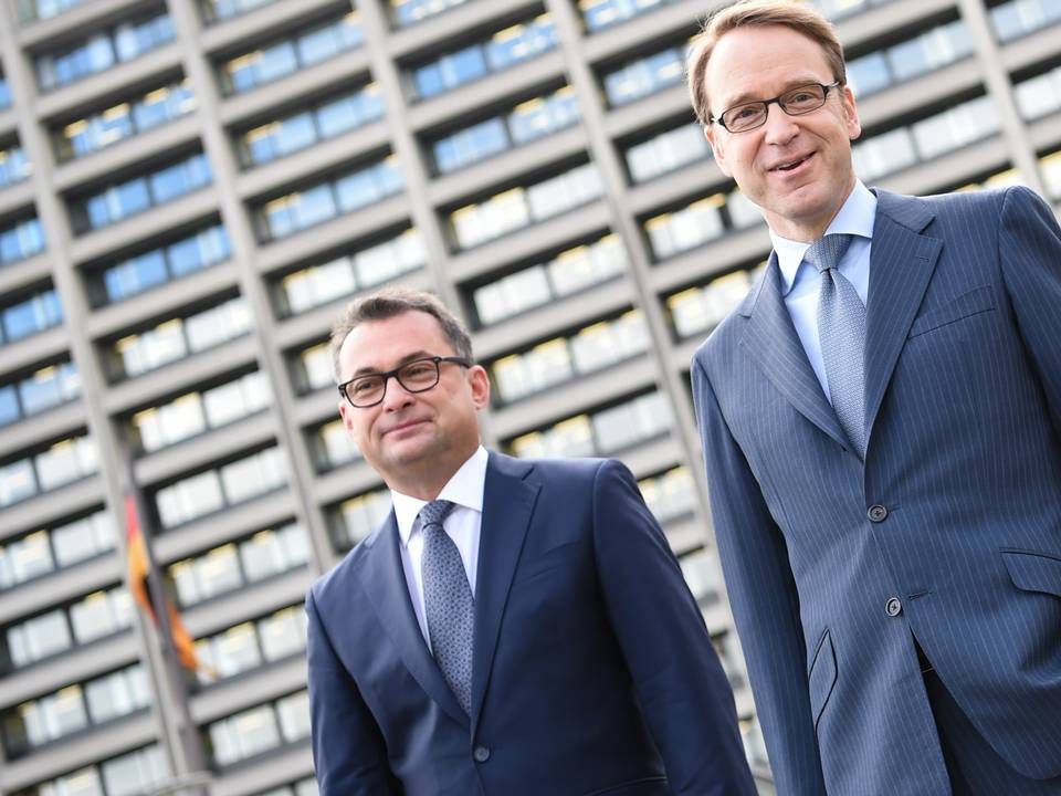 Aus dem Archiv von 2016 - als Joachim Nagel (links), heute bei der BIZ, noch Vorstand der Bundesbank und Jens Weidmann sein Chef war. | Foto: picture alliance / dpa | Arne Dedert