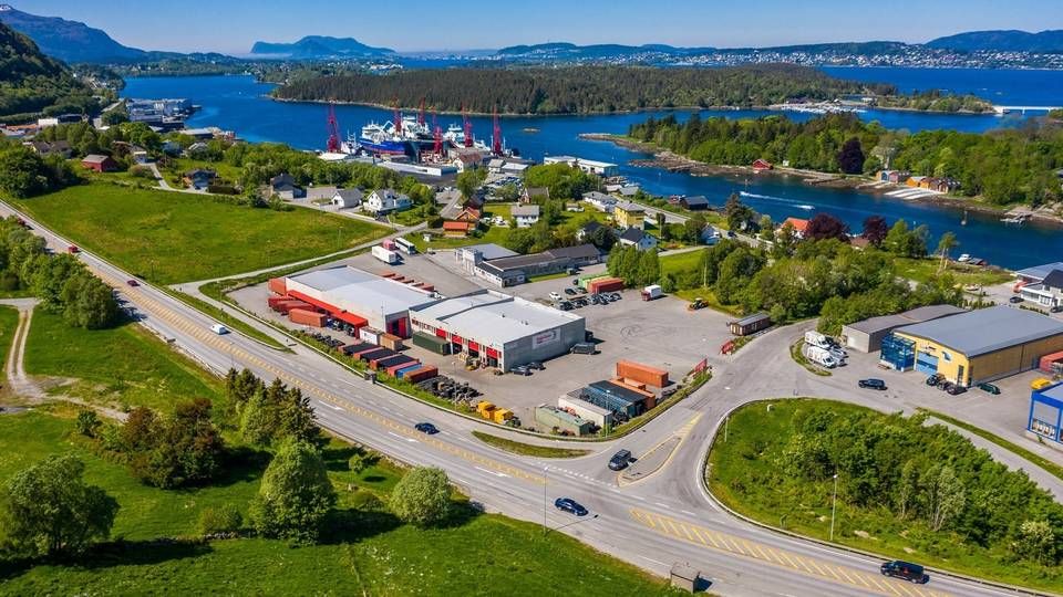 UTVIKLINGSPOTENSIAL: Vassmyra 1 selges som en eiendom med utviklingspotensial. | Foto: Notar Ålesund