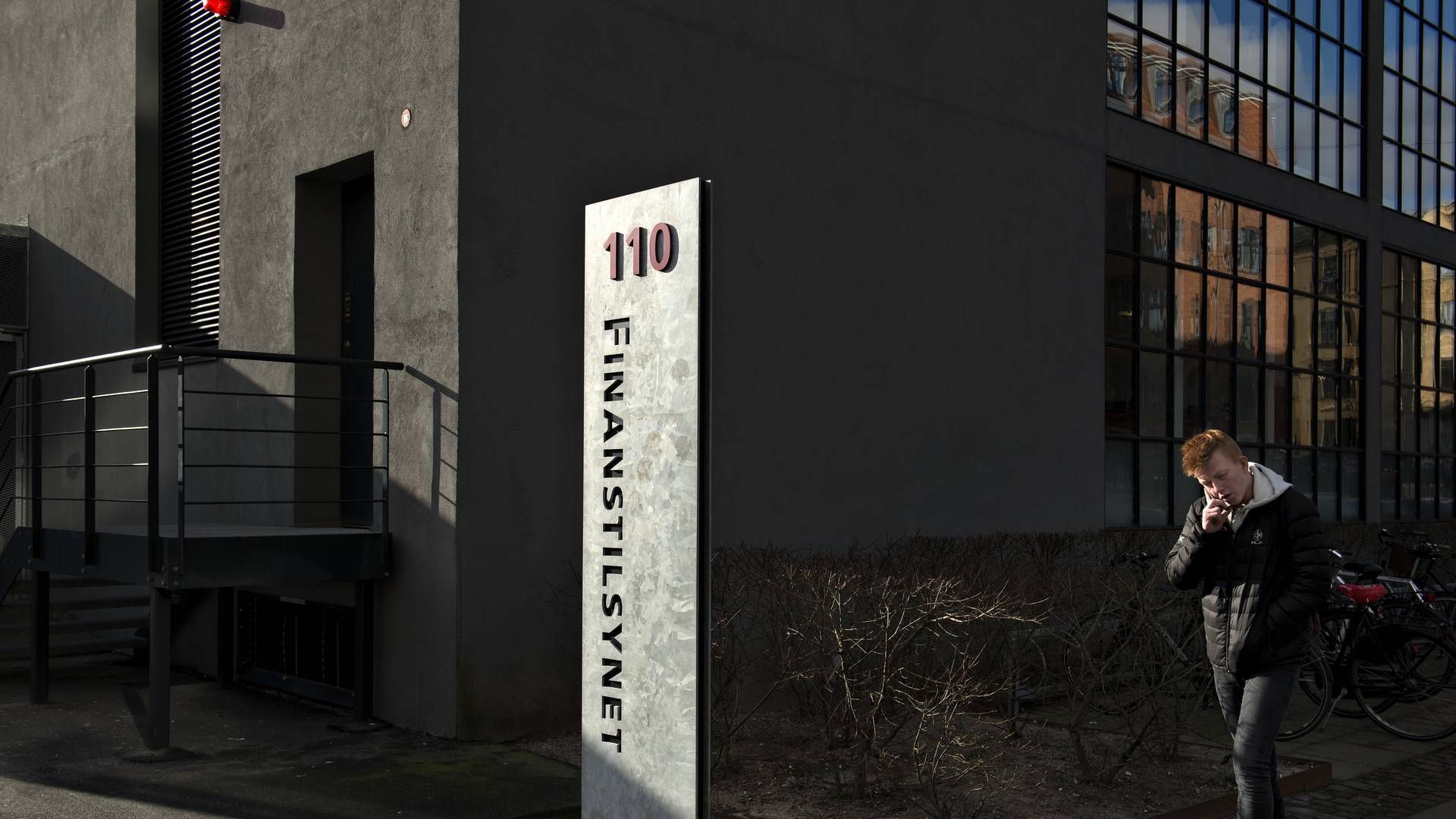 Bilde utenfor det danske Finanstilsynet. | Foto: Lars Krabbe/ERH